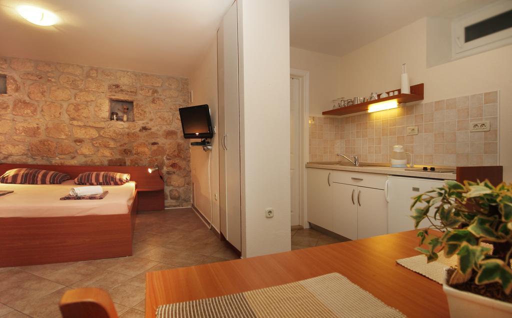 Apartments Caralipeo Makarska Chambre photo